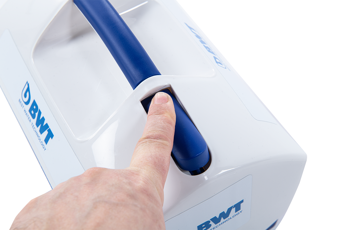 BWT Kühlbox in weiß, blau, pinken BWT Design
