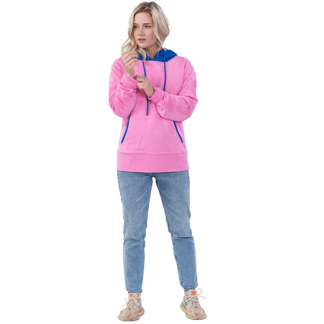 Dame trägt BWT Change the World Kapuzenpullover in pink mit blauem CTW Logo